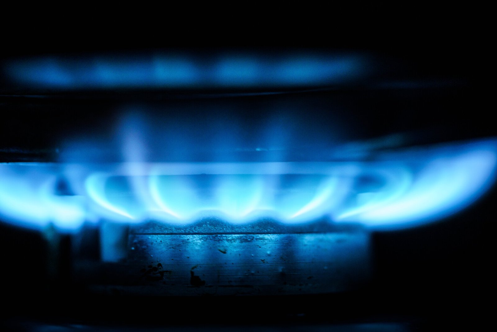 إطلاق أعمال الحفر في أحد أكبر حقول الغاز الحر في العراق