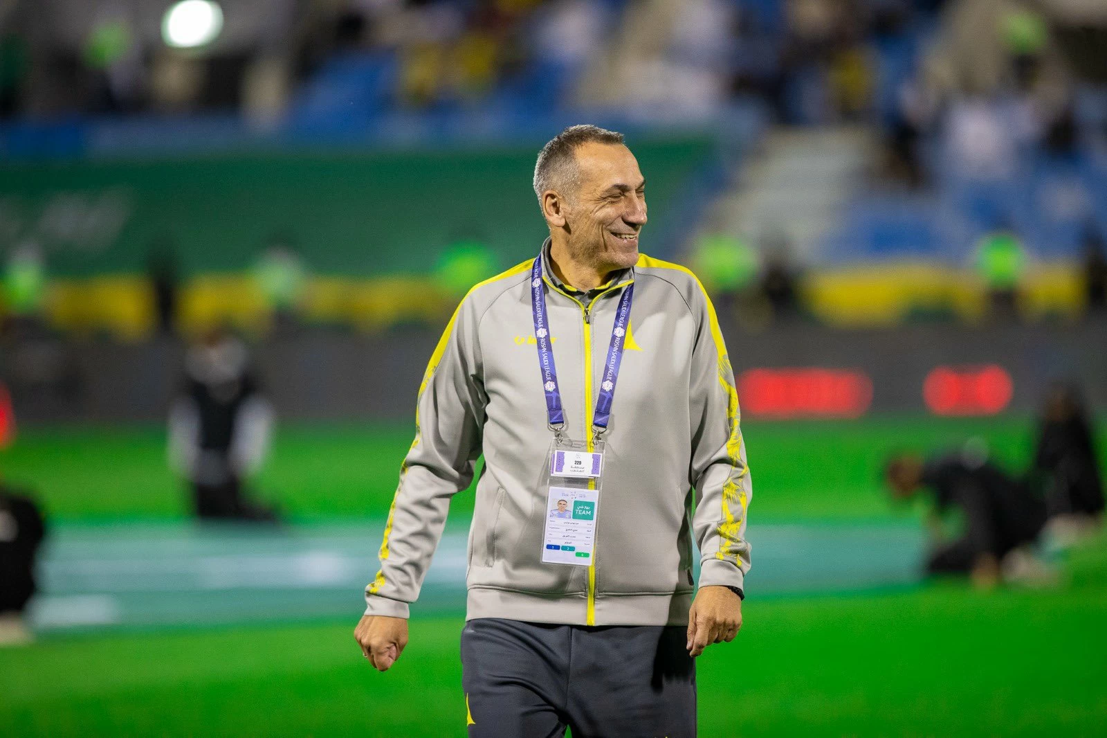 لماذا اختاروا دونيس تحديداً لقيادة الأخضر؟ – أخبار السعودية