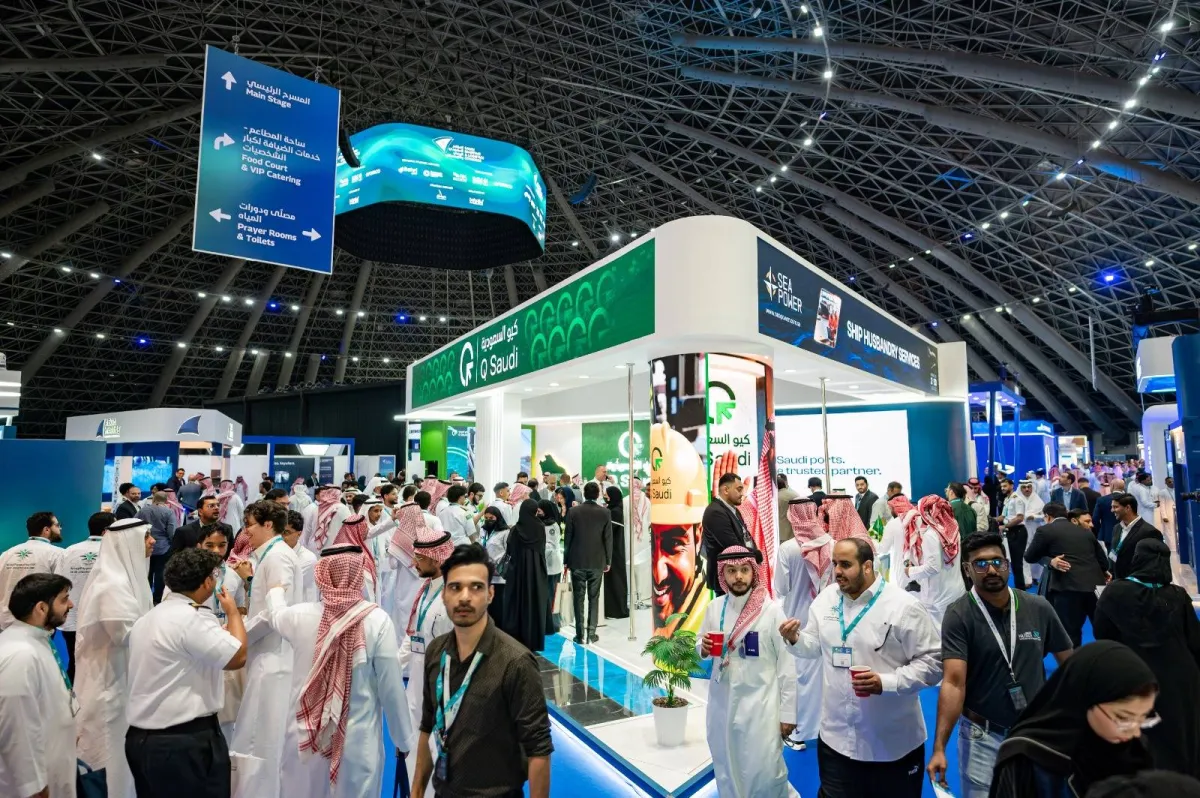 اضطرابات الملاحة تُعيد رسم خريطة الشحن… والموانئ السعودية في الواجهة