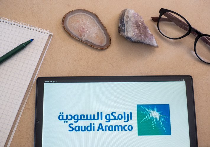لأول مرة منذ انطلاق الحرب.. “أرامكو” تطلب من موظفيها إخلاء مقرها في الظهران